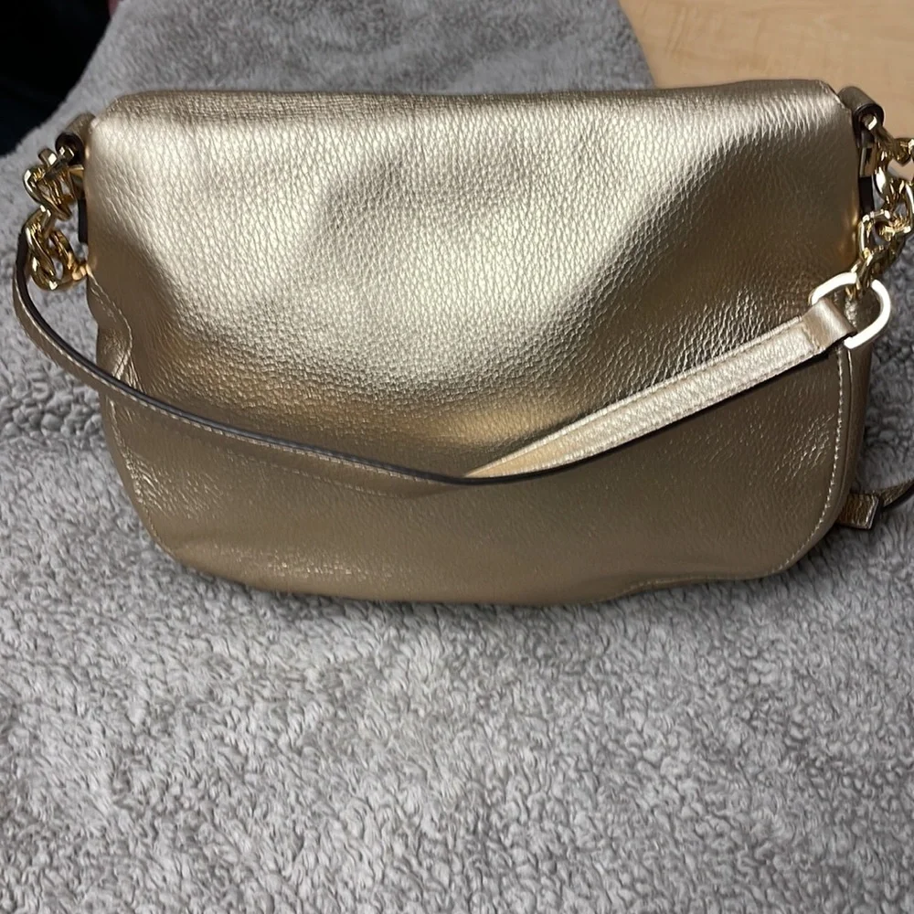Michael Kors Gold leather medium purse. - Picture 3 of 7